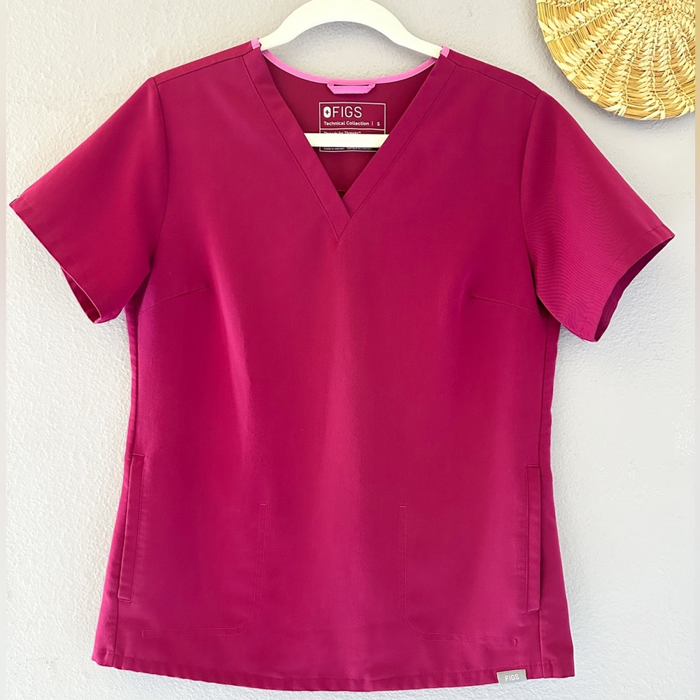 FIGS Women's Berry V-Neck Medical Scrub Top